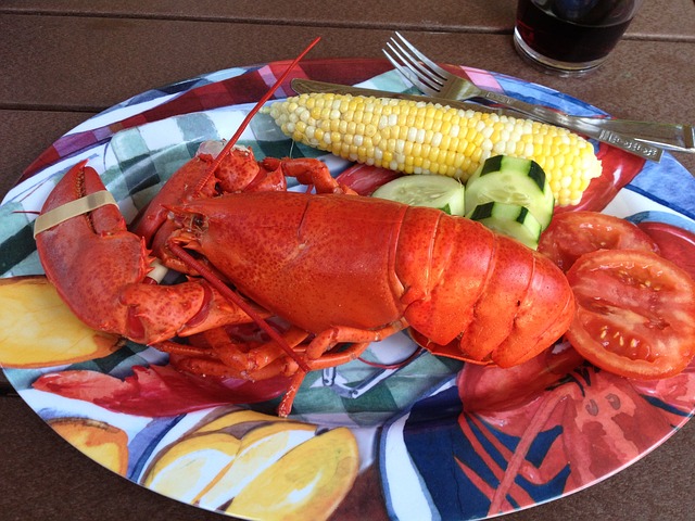 Eat Lobster - Atlantic Vacation Homes